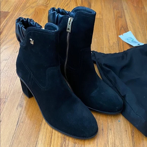Zadig & Voltaire Lena Suede Elastic Boots in Black - Picture 2 of 10